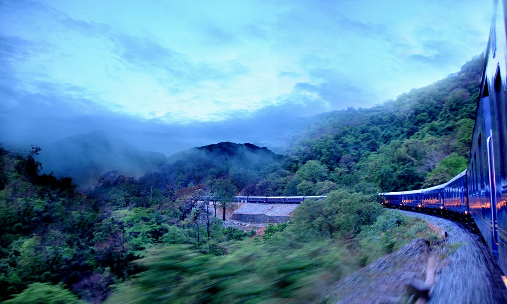 India’s Very Own Blue Train – The Deccan Odyssey